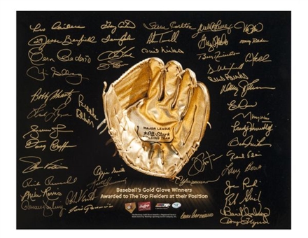 Gold Glove Award Winner Signed 16 x 20 Photo with 46 Signatures (PSA/DNA) 